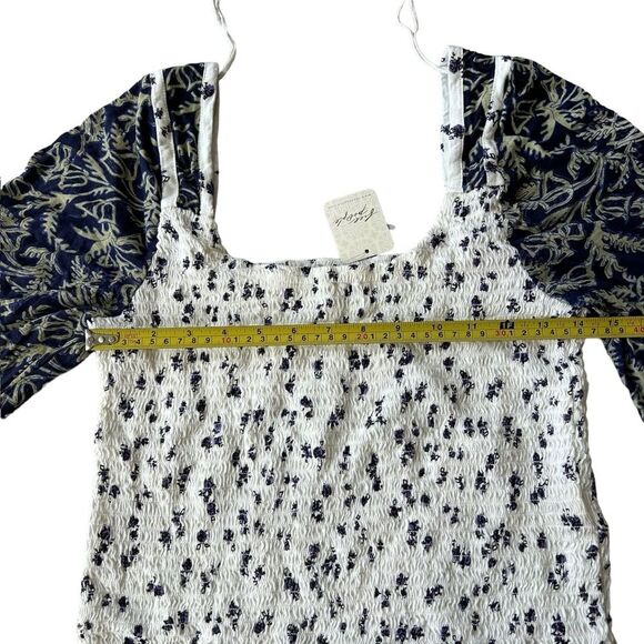 Free People XL Oversized Bell Sleeve Smocked Crop Top Blue Ditzy Floral Coquette - Picture 5 of 6